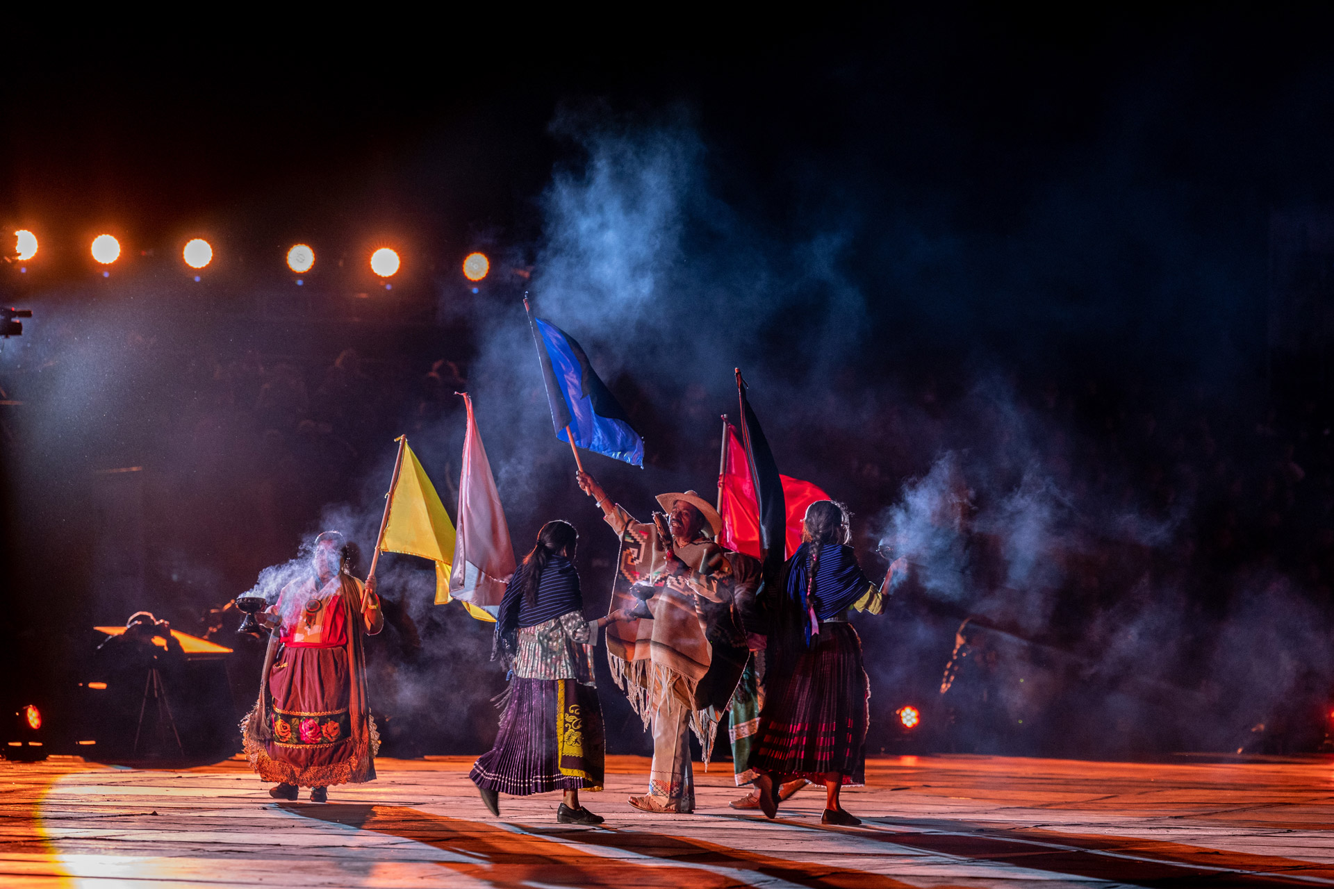 Danza de Apertura del Cosmos