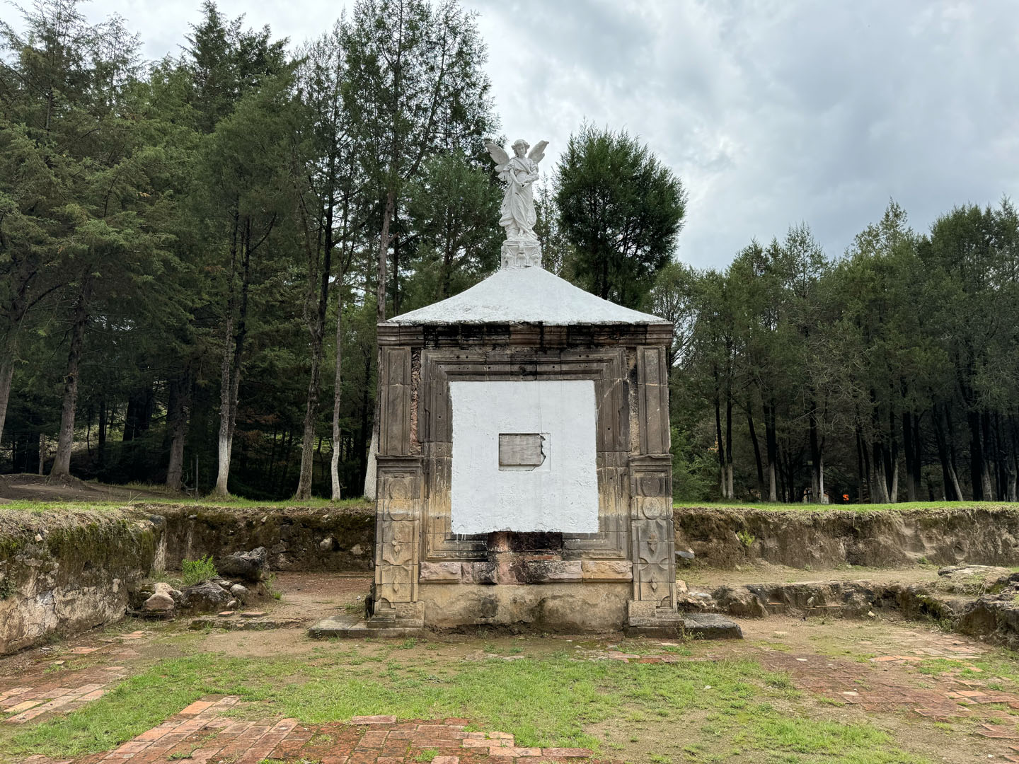 Iglesia semihundida del Carmen – Tlalpujahua